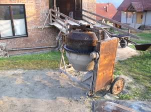 Image hosting by Photobucket