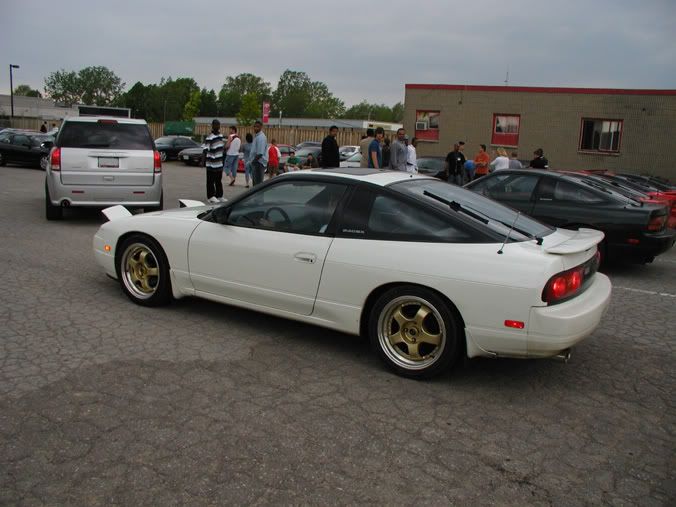 http://i6.photobucket.com/albums/y202/Luis240sx/P1010289.jpg