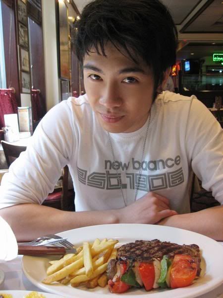 http://i6.photobucket.com/albums/y203/pc20001089/IMG_7580.jpg