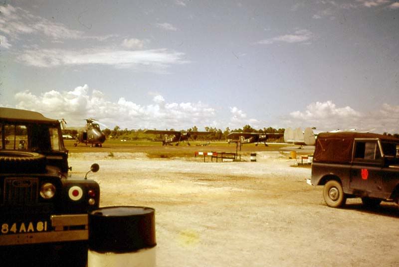 http://i6.photobucket.com/albums/y205/DarrenBe/airfield_1.jpg