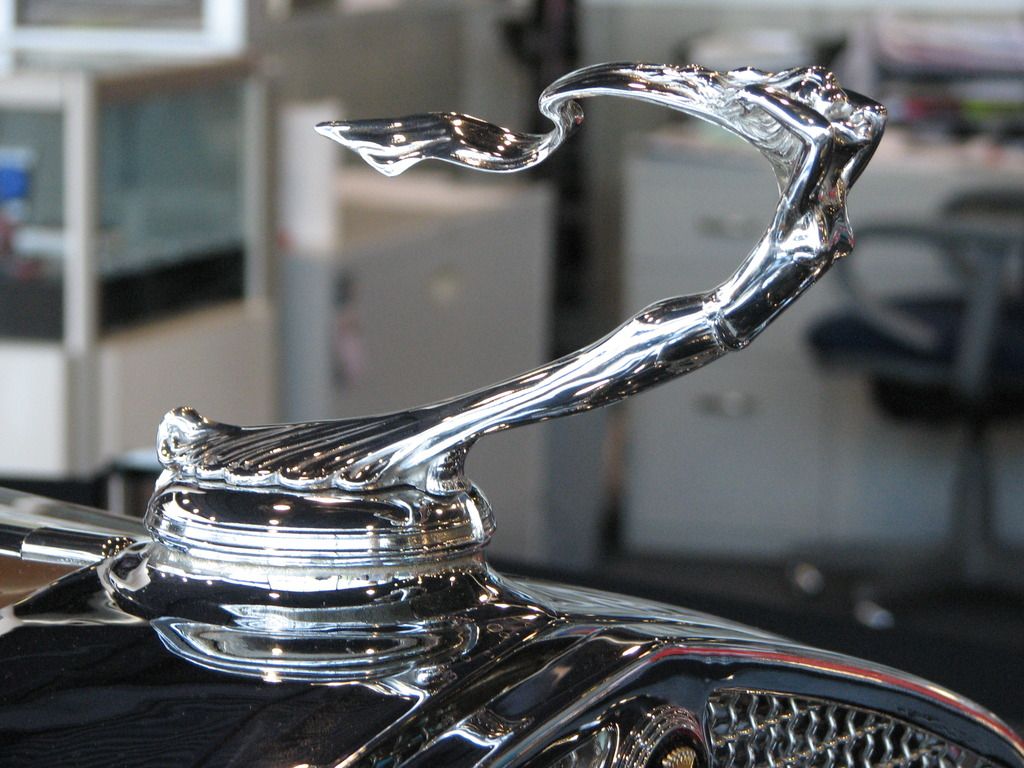 http://i6.photobucket.com/albums/y207/454chevelle/Art%20Deco%20Flying%20Lady%20Hood%20Ornaments/30Cadillac.jpg