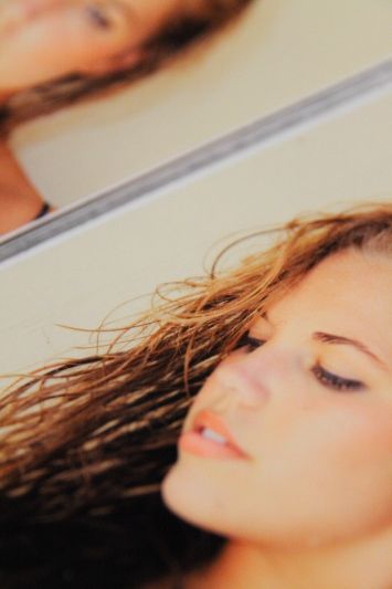 IMAGE: http://i6.photobucket.com/albums/y208/SingingSabre/POTN%20stuff/SMGG/SMGG_P_full_small.jpg