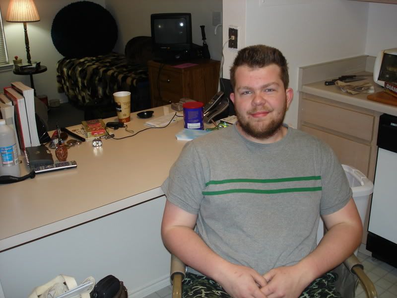 [Linked Image from i6.photobucket.com]