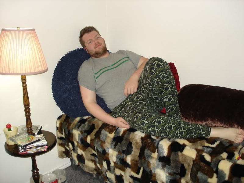 [Linked Image from i6.photobucket.com]