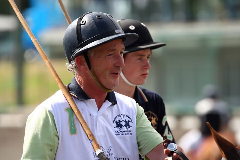 IMAGE: http://i6.photobucket.com/albums/y213/Borderfox/POLO1484.jpg