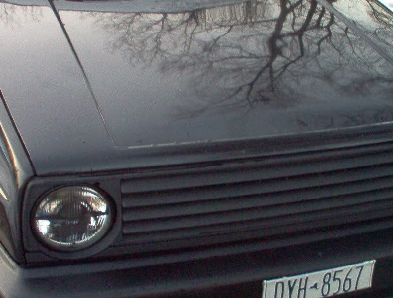 http://i6.photobucket.com/albums/y213/blackedout16vb3/mk2%20vr6%20jetta%20gli/IM000643.jpg