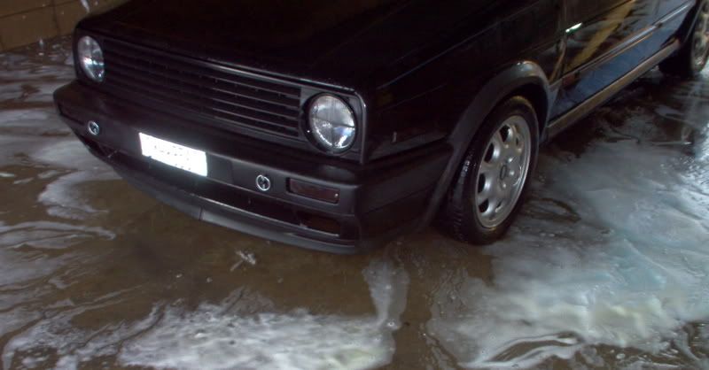 http://i6.photobucket.com/albums/y213/blackedout16vb3/mk2%20vr6%20jetta%20gli/IM000666.jpg