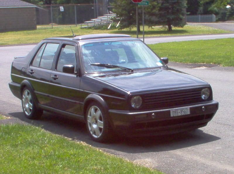 http://i6.photobucket.com/albums/y213/blackedout16vb3/mk2%20vr6%20jetta%20gli/IM000700.jpg