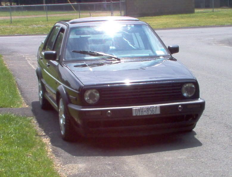 http://i6.photobucket.com/albums/y213/blackedout16vb3/mk2%20vr6%20jetta%20gli/IM000701.jpg