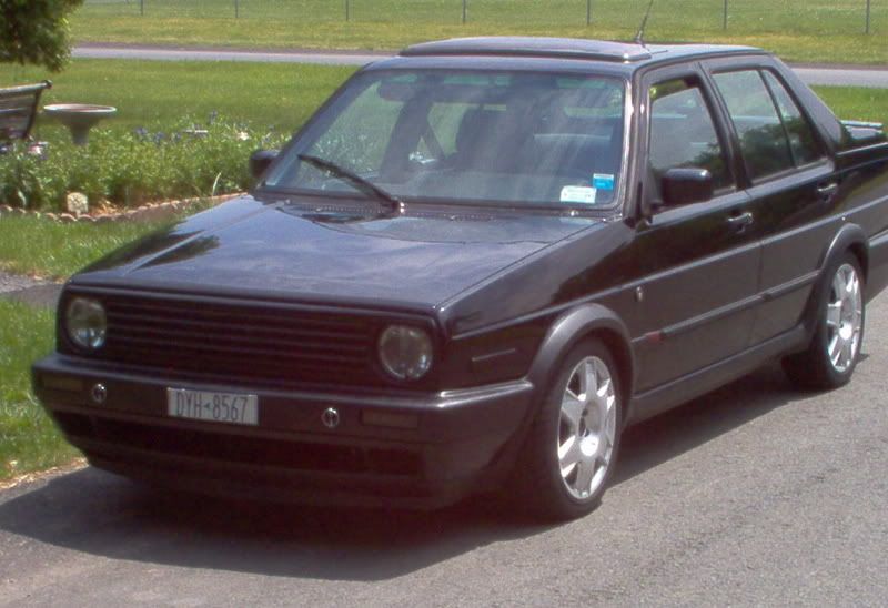 http://i6.photobucket.com/albums/y213/blackedout16vb3/mk2%20vr6%20jetta%20gli/IM000705.jpg