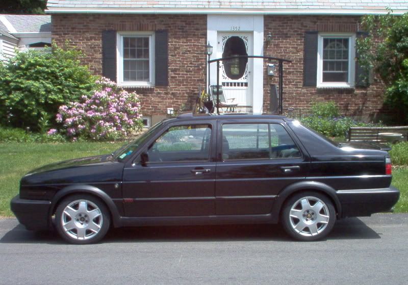 http://i6.photobucket.com/albums/y213/blackedout16vb3/mk2%20vr6%20jetta%20gli/IM000706.jpg