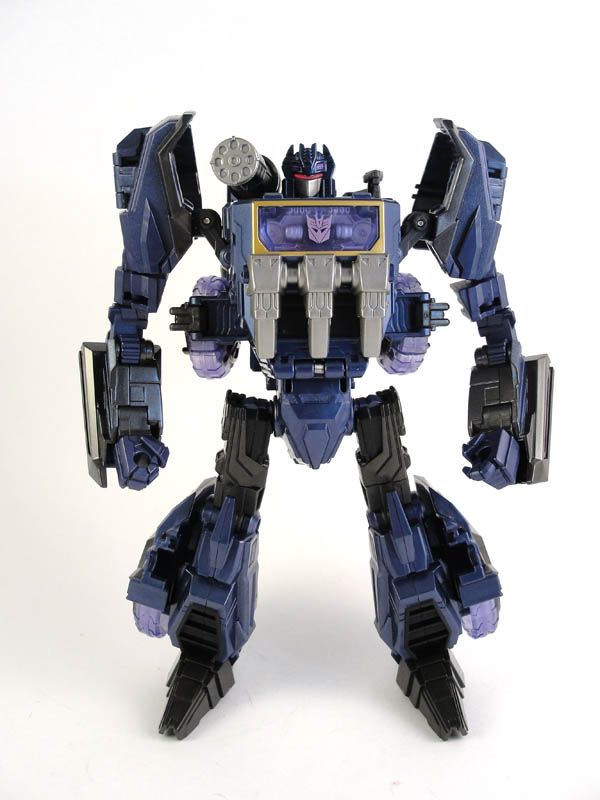 Takara Generations Soundwave Gallery - Transformers News