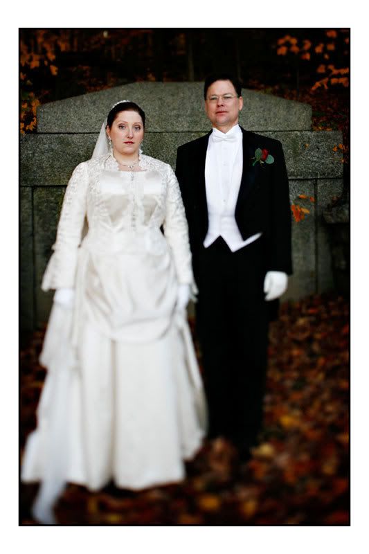 IMAGE: http://i6.photobucket.com/albums/y216/jamiewexler/24TSEWed2.jpg