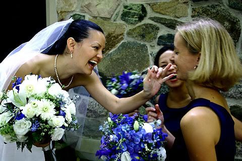 IMAGE: http://i6.photobucket.com/albums/y216/jamiewexler/Wed8.jpg