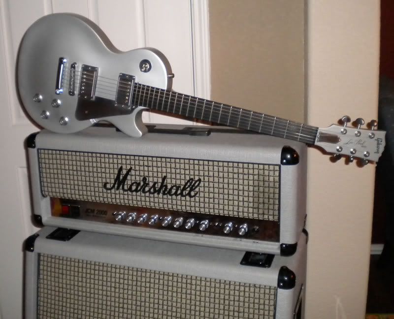 Silver Studio - MyLesPaul.com