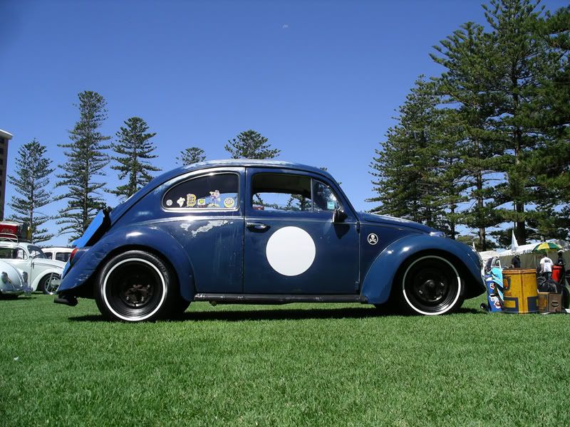 http://i6.photobucket.com/albums/y218/Chobis/071118%20VW%20Enthusiasts%20Show%20-%20SA/071118VWShow_04.jpg