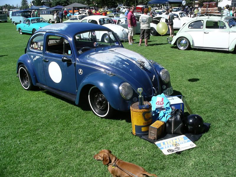 http://i6.photobucket.com/albums/y218/Chobis/071118%20VW%20Enthusiasts%20Show%20-%20SA/071118VWShow_07.jpg