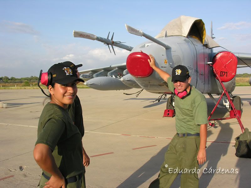 Su-25_FAP_Girl_SPUR_ECardenas.jpg