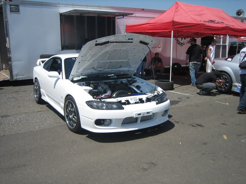 http://i6.photobucket.com/albums/y222/purple240sx/IMG_2020.jpg