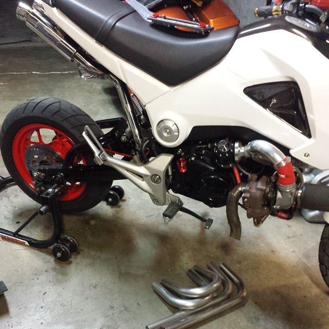 grom exhaust with o2 bung