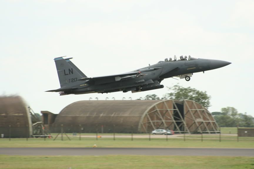 http://i6.photobucket.com/albums/y224/cital/Aircraft/Coningsby/6cdb405b.jpg