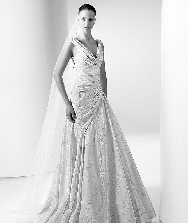 2008 pronovias wedding dress