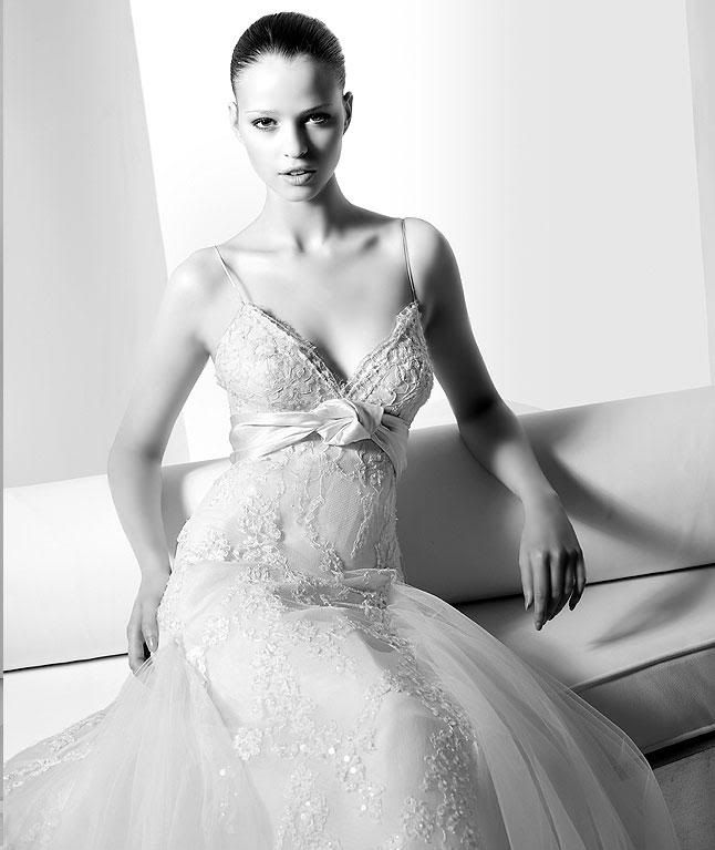 Bridal Fashion: V-Neck White Bridal Gown 12