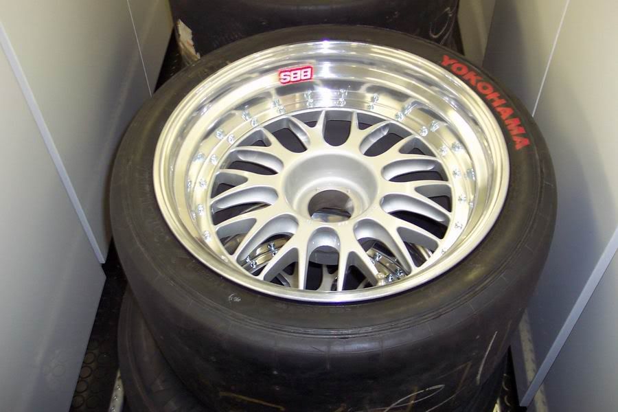 [Image: Resizeofbigyoks320.jpg]