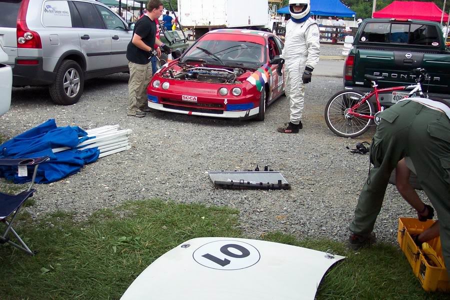 [Image: Resizeoflookinforlarry.jpg]