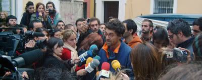 Agu frente a las fieras