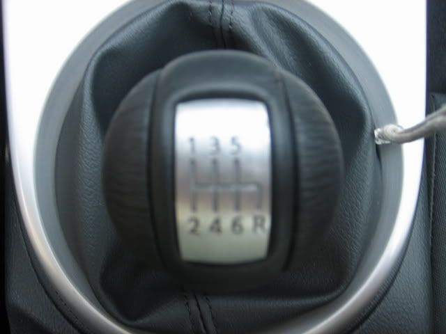 Nissan 350z shift knob thread pattern