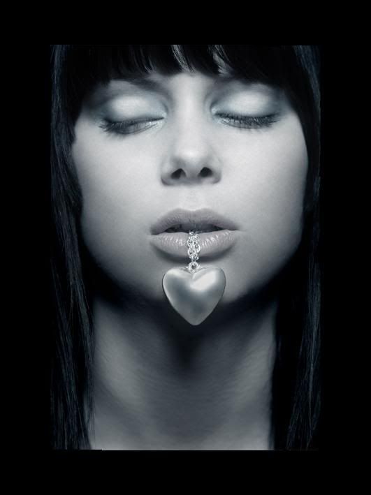 http://i6.photobucket.com/albums/y235/Kyttliz/NEGRO.jpg