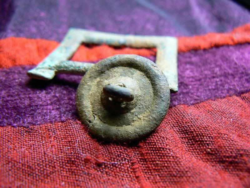 1-19-08buttonbuckle.jpg