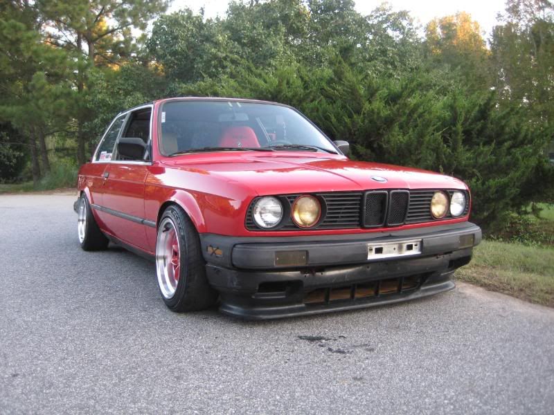 http://i6.photobucket.com/albums/y237/simontibbett/E30%20325/E30008.jpg