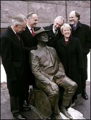 RATS with FDR statue re SS
