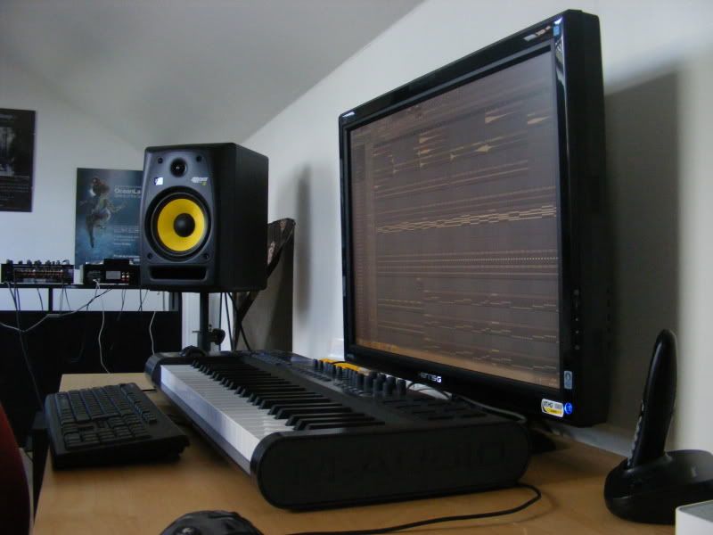 Studio007.jpg