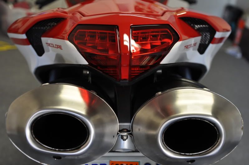 Ducati1098STricolore055_zps36db95d6.jpg