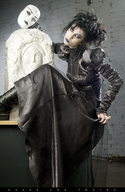 http://i6.photobucket.com/albums/y240/acidbull/l_d79bd91c79d71243303a2ad0c8acc05f.jpg