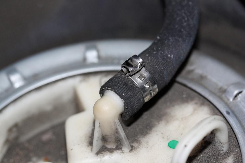 How to remove fuel pump clamp? E46 Fanatics Forum