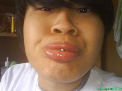 fat lips? NOT! :D
