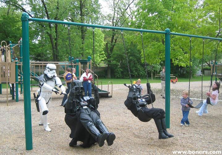 (Image:http://i6.photobucket.com/albums/y246/pepe_h/starwarswing.jpg)