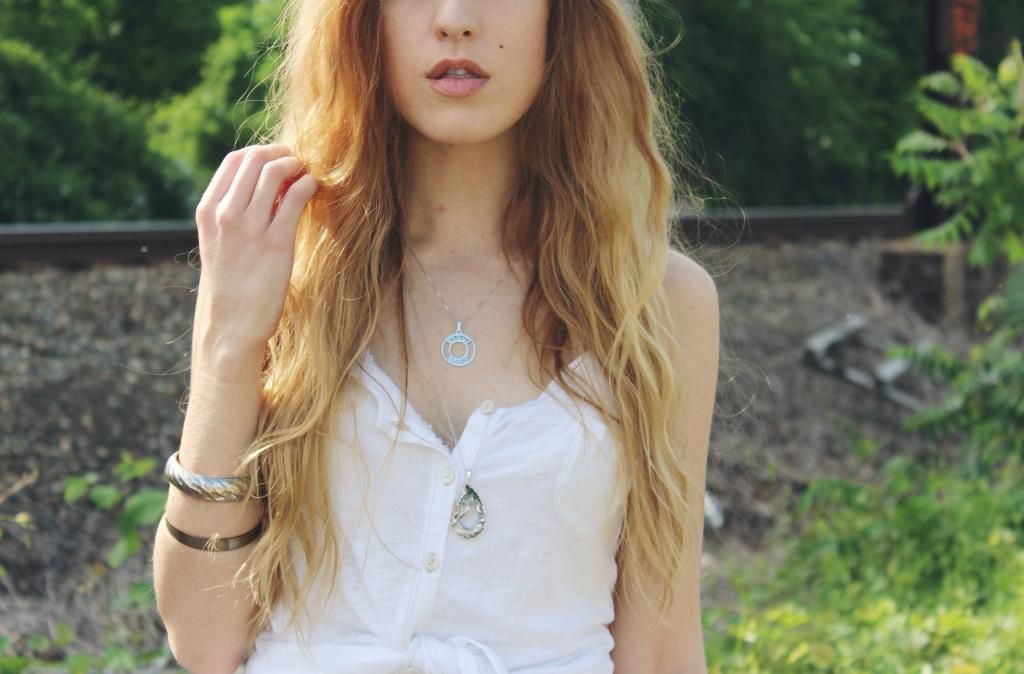 wolf and lace blog fashion style beauty hair makeup hippie gypsy boho bohemian girl girls woman women cute love beautiful fun pretty swag stylish design model outfit look lookbook ootd jewelry shopping accessories bag purse glam how to diy boots shoes heels free people freepeople fp fpgirls fpme ideas onecklace white lace agate geode necklace nostalgia wanderlust dream dreamer