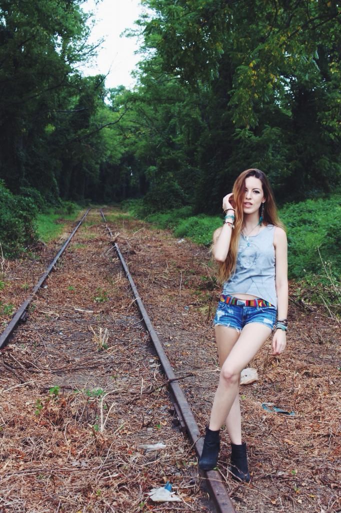 wolf and lace blog fashion style beauty hair makeup hippie gypsy boho bohemian girl girls woman women cute love beautiful fun pretty swag stylish design model outfit look lookbook ootd jewelry shopping accessories bag purse glam how to diy boots shoes heels free people freepeople fp fpgirls fpme ideas diy marilyn monroe crop top jeffrey campbell rum moto boots