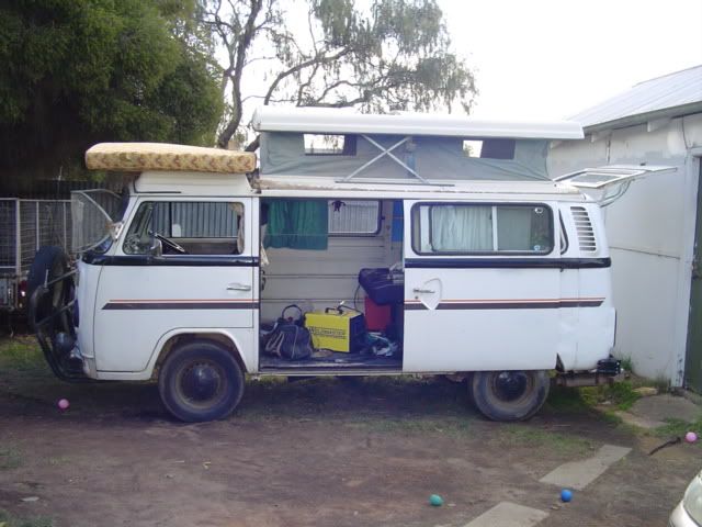 http://i6.photobucket.com/albums/y249/general_failure/VW%20Stuff/DSC03450.jpg