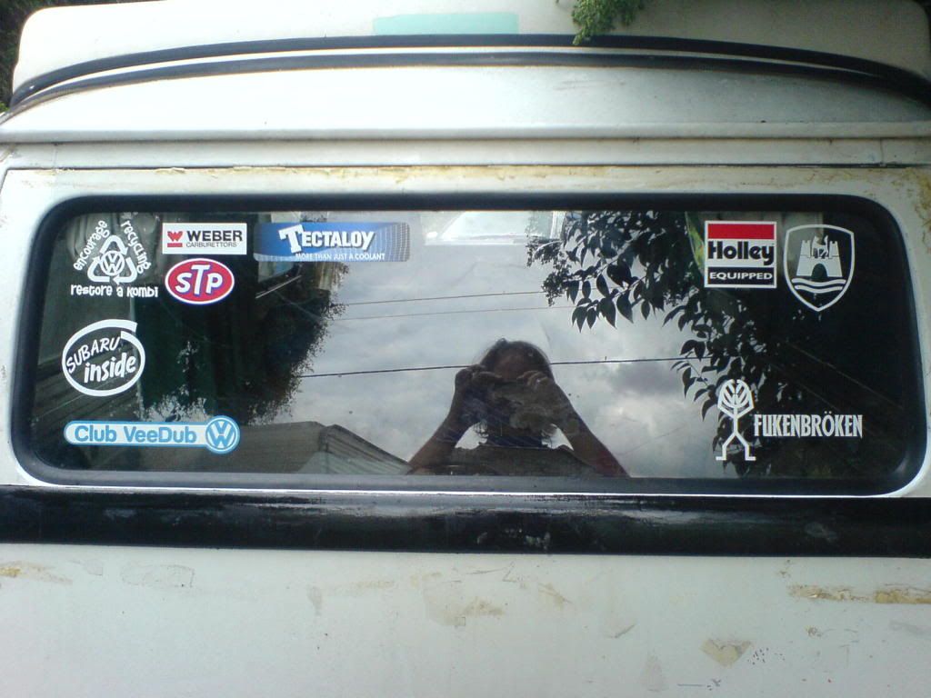 http://i6.photobucket.com/albums/y249/general_failure/stickers_220311.jpg