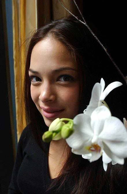 Kristin_Kreuk.jpg