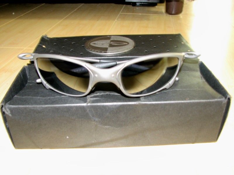 oakley titanium sunglasses