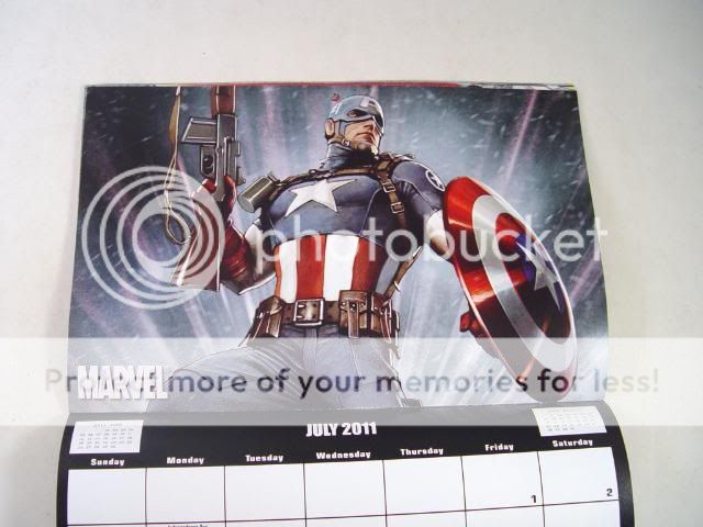 MARVEL 2011 CALENDAR CAPTAIN AMERICA & EXCLUSIVE SDCC  